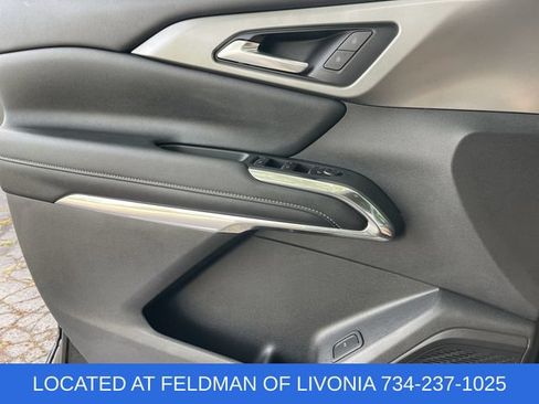 Used 2025 Chevrolet Traverse LT w/ Midnight/Sport Edition AWD/4WD image 22