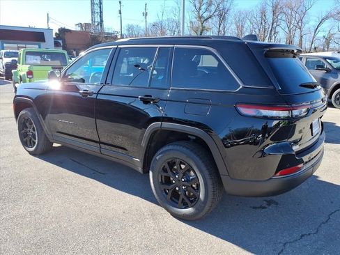 New 2026 Jeep Grand Cherokee Altitude image 6