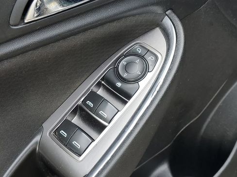 Used 2023 Chevrolet Malibu LT FWD image 18