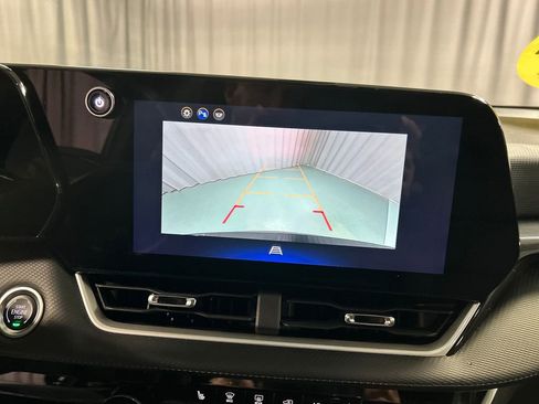 Used 2025 Chevrolet Equinox LT image 17