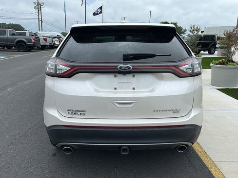 Used 2018 Ford Edge Titanium w/ Equipment Group 302A AWD/4WD image 6