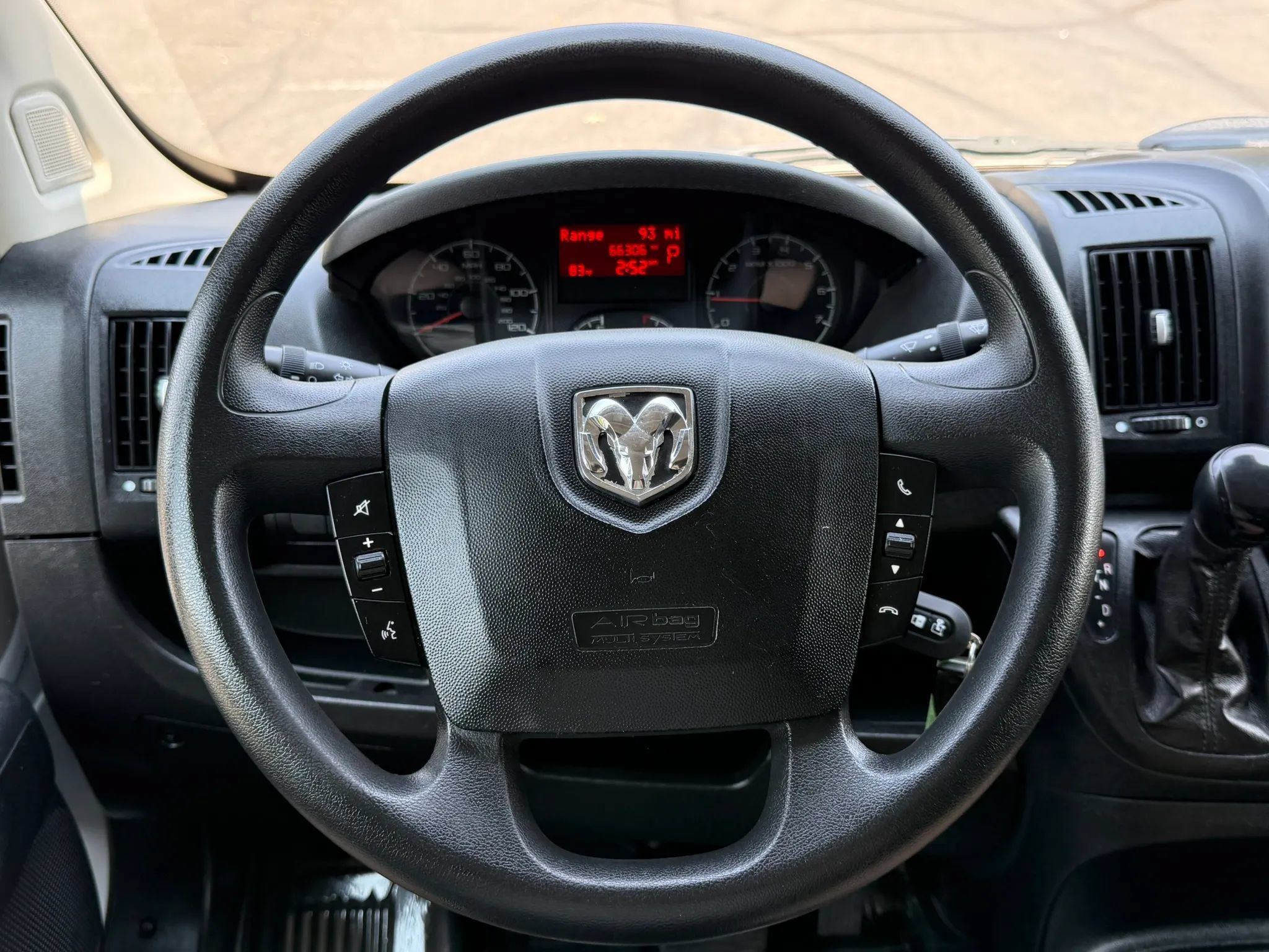 Used 2021 RAM ProMaster 2500 FWD image 11