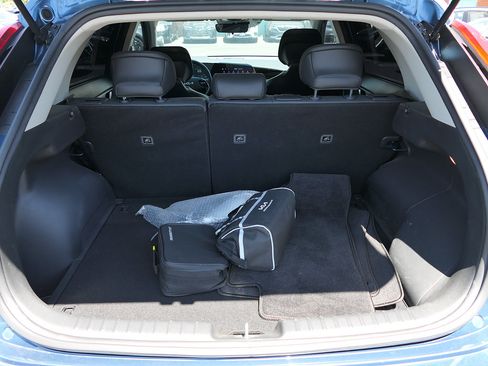 Used 2023 Kia Niro EX FWD image 20