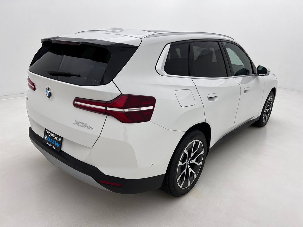 Used 2026 BMW X3 xDrive30i w/ Premium Package AWD/4WD image 5