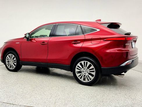 Used 2021 Toyota Venza XLE w/ Softex Package image 7