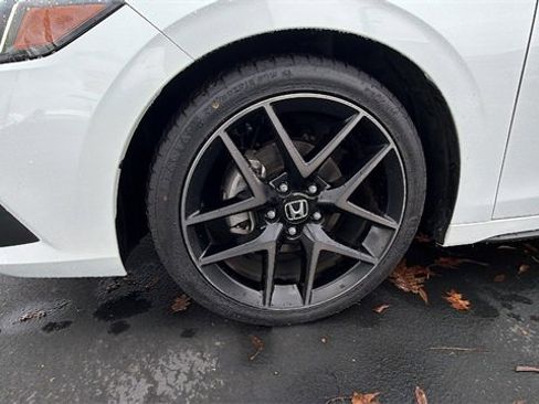 Used 2023 Honda Civic Sport Touring image 10