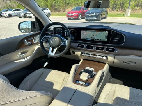 Used 2020 Mercedes-Benz GLS 450 4MATIC image 43