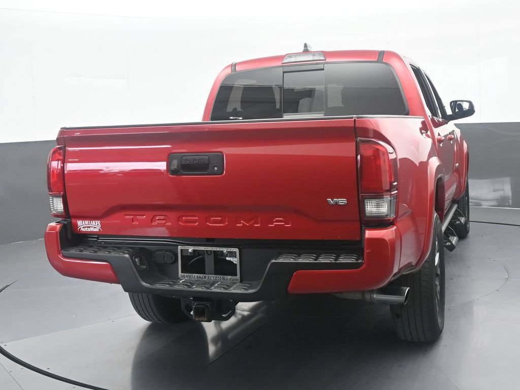 Used 2023 Toyota Tacoma SR5 w/ Technology Package RWD image 5