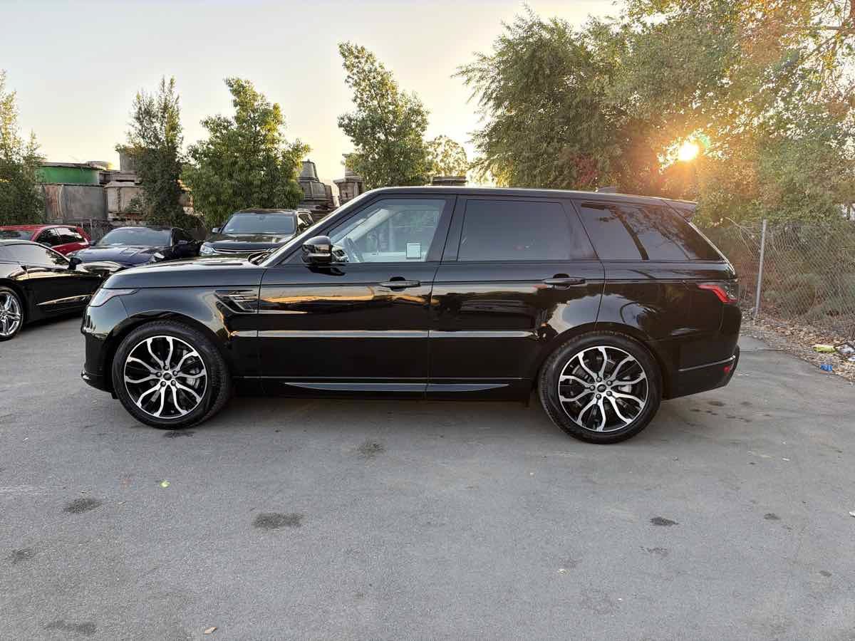 Used 2021 Land Rover Range Rover Sport HSE Silver Edition AWD/4WD image 4