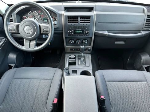 Used 2012 Jeep Liberty Sport w/ Popular Equipment Group AWD/4WD image 22