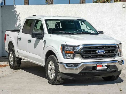 Used 2023 Ford F150 XLT image 3