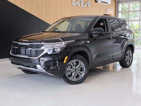 New 2026 Kia Seltos LX image 1