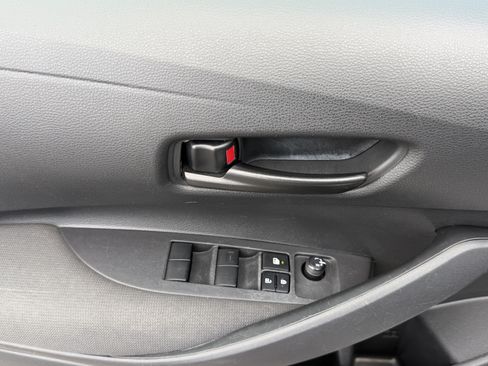 Used 2024 Toyota Corolla LE FWD image 5