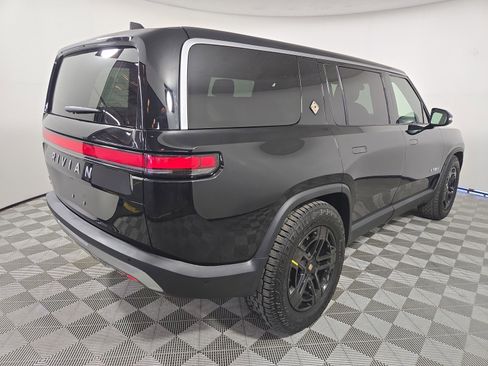 Used 2024 Rivian R1S Adventure AWD/4WD image 5