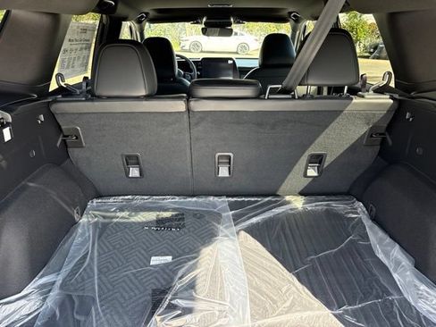New 2026 Subaru Outback Limited AWD/4WD image 11