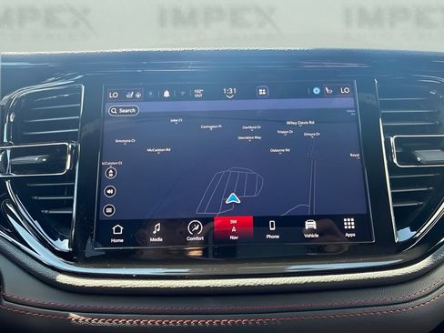 Used 2025 Dodge Durango GT AWD/4WD image 17