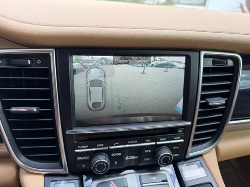 Used 2011 Porsche Panamera image 31