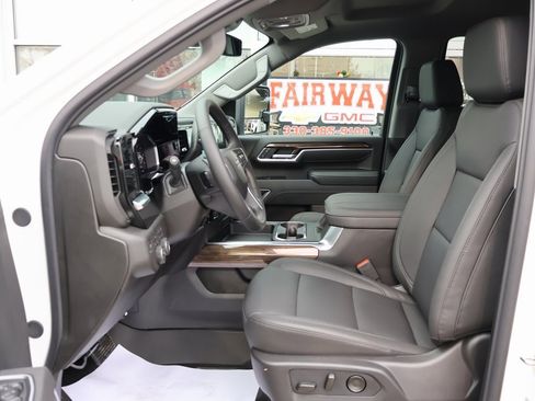 New 2026 Chevrolet Silverado 3500 LT w/ Trail Boss Package image 15