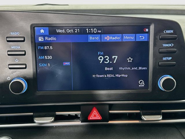 Used 2021 Hyundai Elantra SEL FWD image 15
