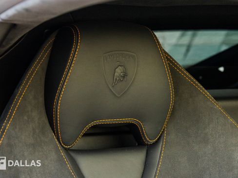 Used 2015 Lamborghini Huracan LP 610-4 image 37