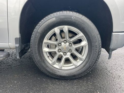 Used 2022 Chevrolet Silverado 1500 LT w/ Safety Package image 10