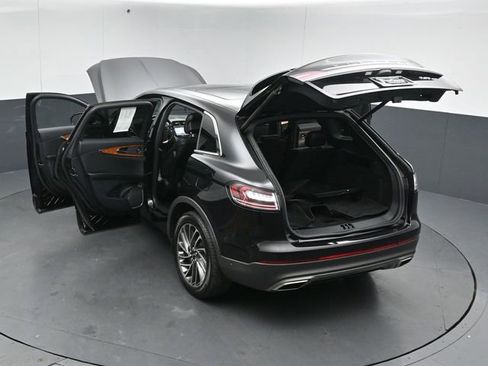 Used 2019 Lincoln Nautilus Reserve image 49