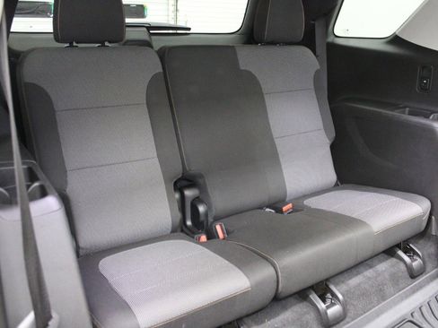 Used 2018 Chevrolet Traverse LT image 13