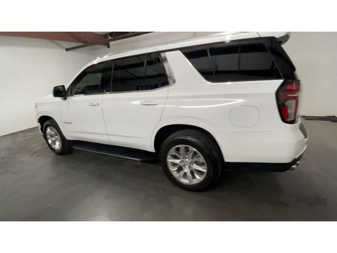 Used 2021 Chevrolet Tahoe Premier w/ Premium Package image 6