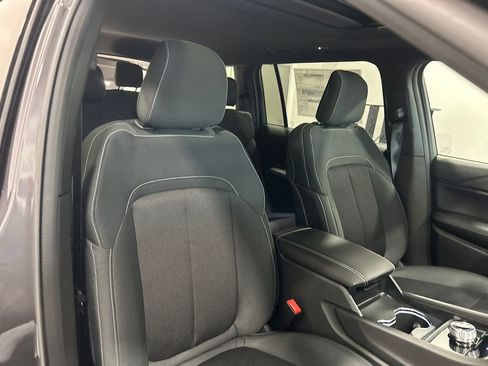 New 2026 Jeep Grand Cherokee L Laredo image 35