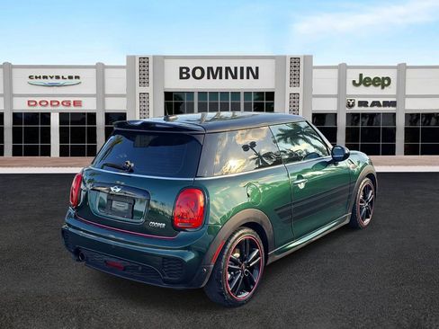 Used 2016 MINI Cooper 2-Door Hardtop image 3