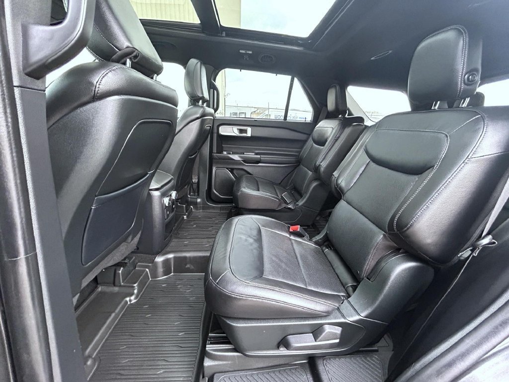 Used 2020 Ford Explorer Limited w/ Class III Trailer Tow Package AWD/4WD image 21