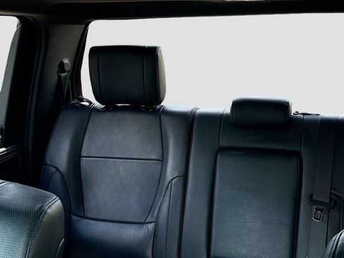 Used 2023 Toyota Tundra Platinum AWD/4WD image 15
