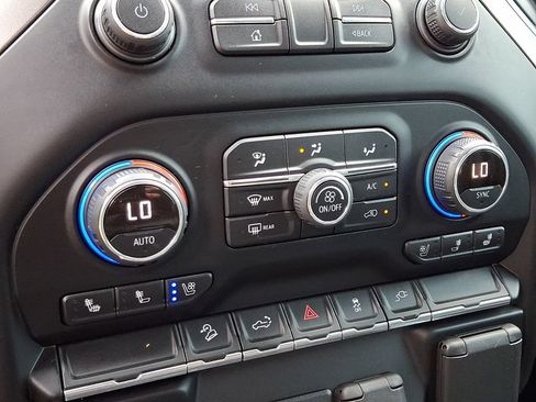 Certified 2020 Chevrolet Silverado 2500 LTZ AWD/4WD image 15