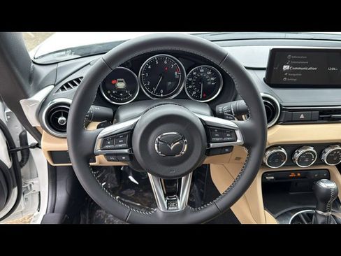 New 2025 MAZDA MX-5 Miata RF Grand Touring RWD image 8