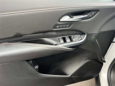 Certified 2023 Cadillac XT4 Sport w/ LPO, Onyx Lite Package image 14