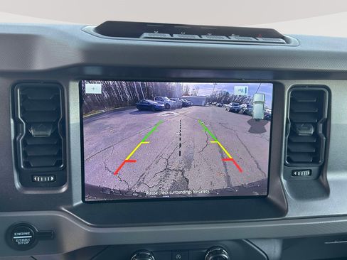 Used 2024 Ford Bronco Everglades image 11