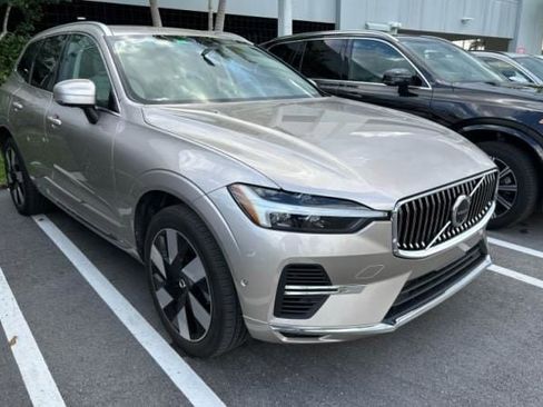 Certified 2023 Volvo XC60 T8 Plus image 1