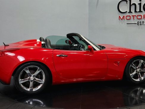 Used 2008 Pontiac Solstice GXP w/ Premium Package RWD image 12