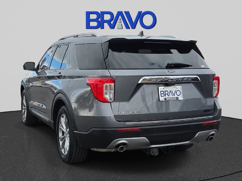 Used 2022 Ford Explorer Limited w/ Equipment Group 301A RWD image 3