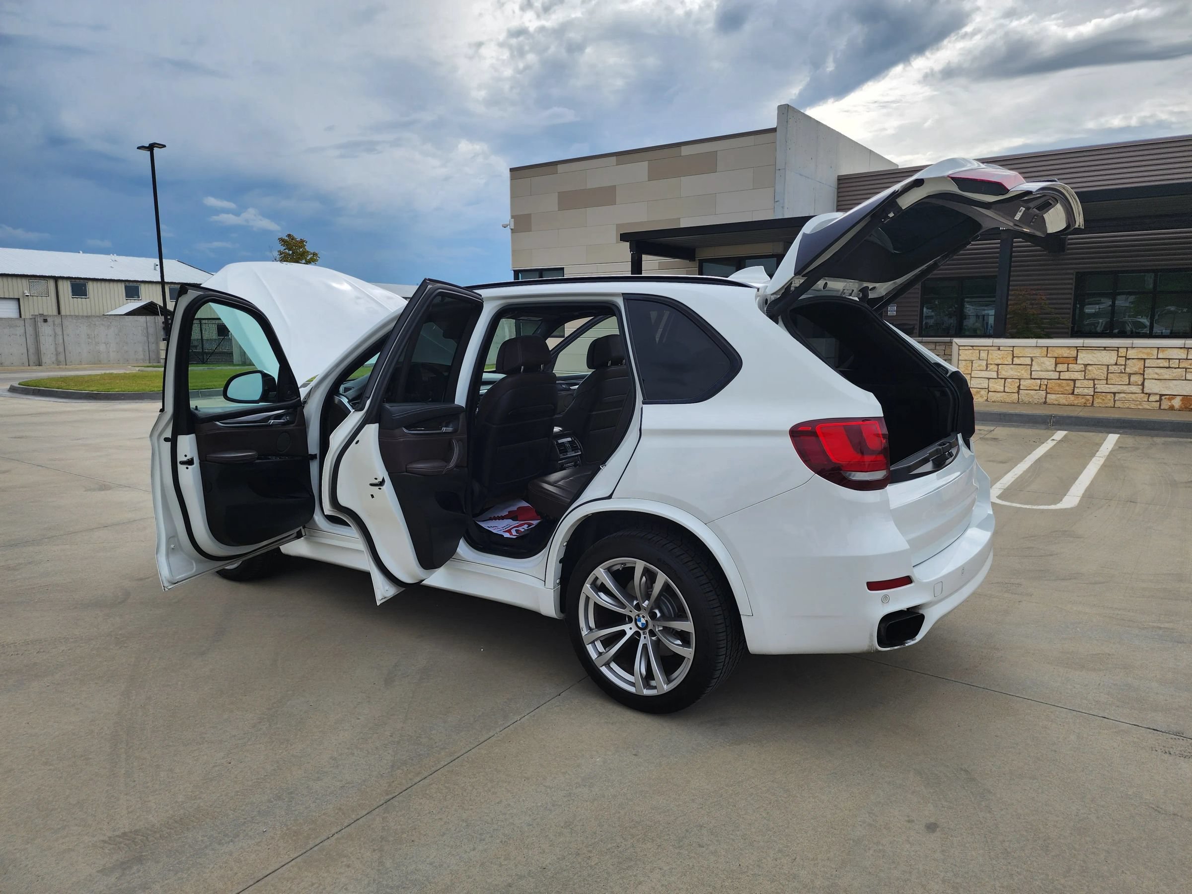 Used 2015 BMW X5 xDrive50i AWD/4WD image 12