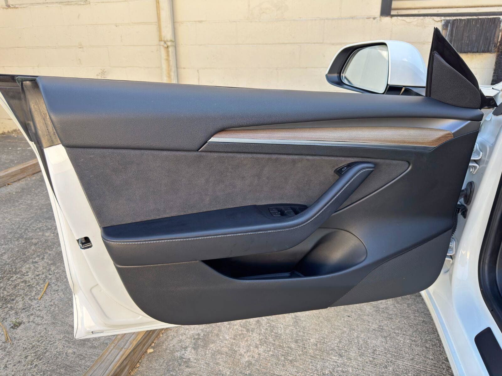 Used 2022 Tesla Model 3 Standard Range RWD image 39