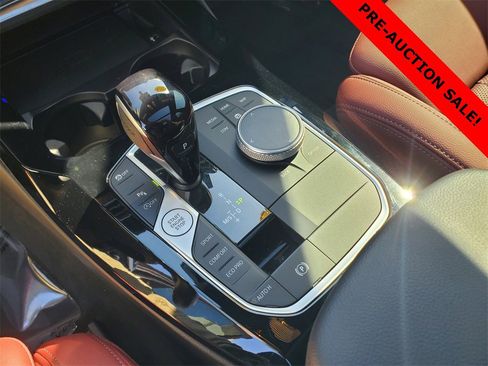 Used 2024 BMW X3 sDrive30i w/ Premium Package image 34