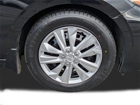 Used 2024 Nissan Sentra S image 11