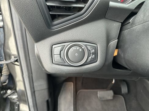 Used 2017 Ford Escape SE AWD/4WD image 18