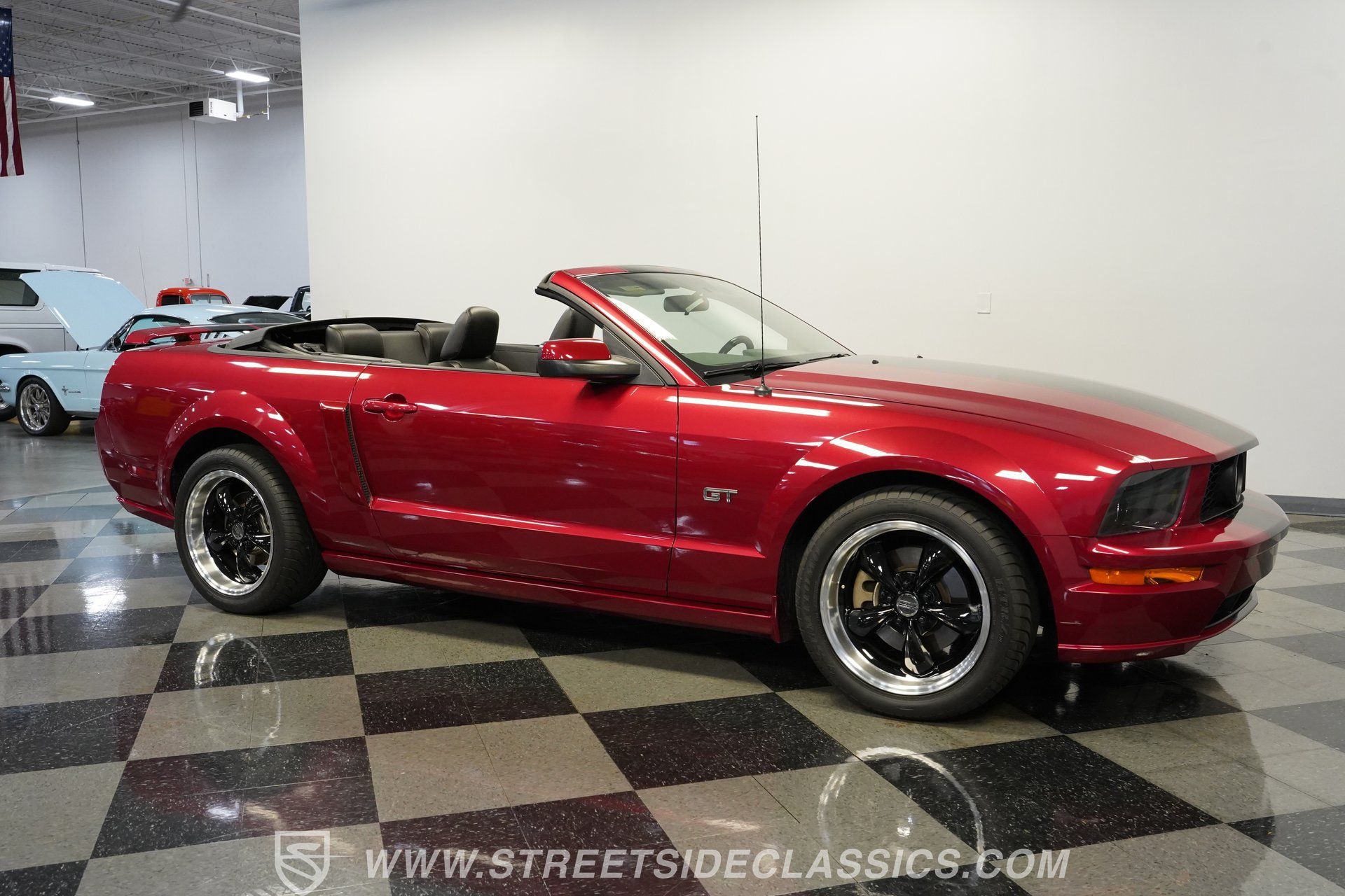 Used 2006 Ford Mustang GT RWD image 16