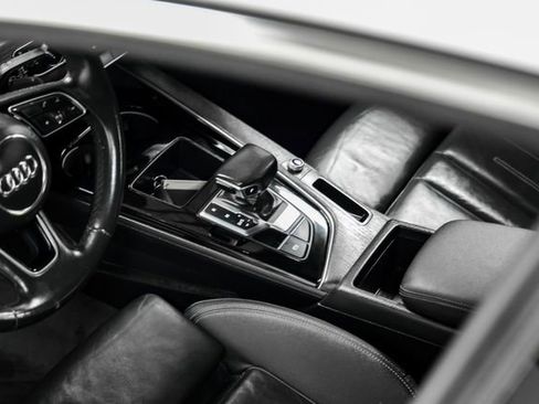 Used 2021 Audi A5 2.0T Premium image 25