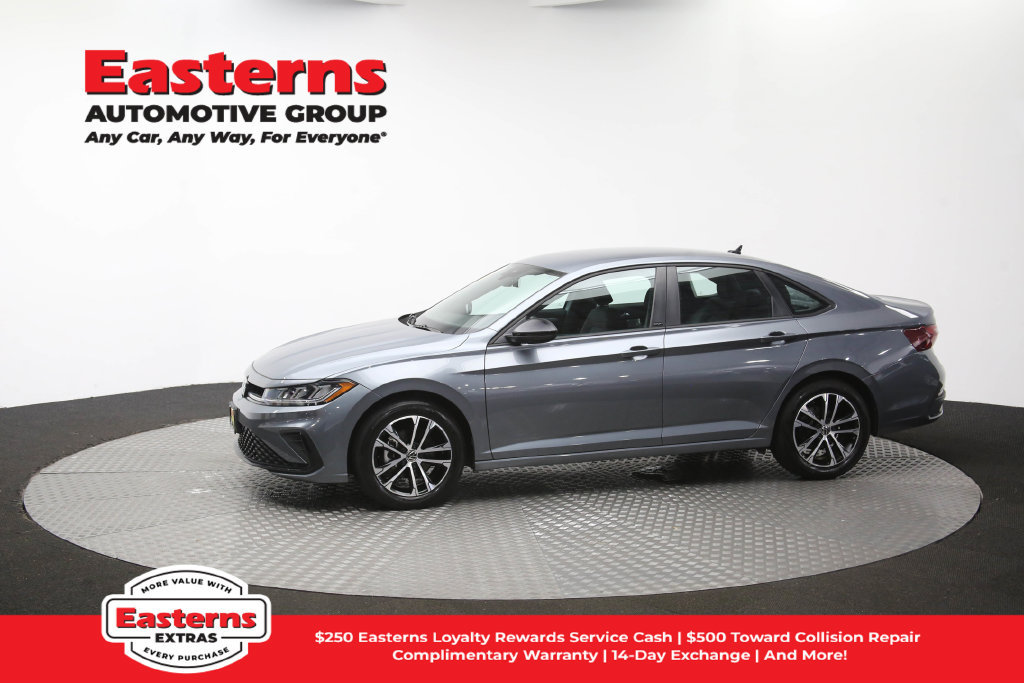 Used 2025 Volkswagen Jetta Sport FWD image 59