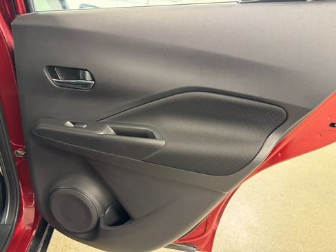 Used 2021 Nissan Kicks SV image 24