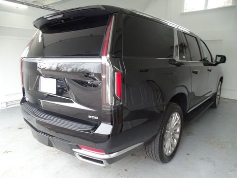 Certified 2023 Cadillac Escalade ESV Premium Luxury AWD/4WD image 23