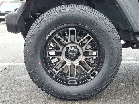 Used 2018 Jeep Wrangler Unlimited Sport image 8